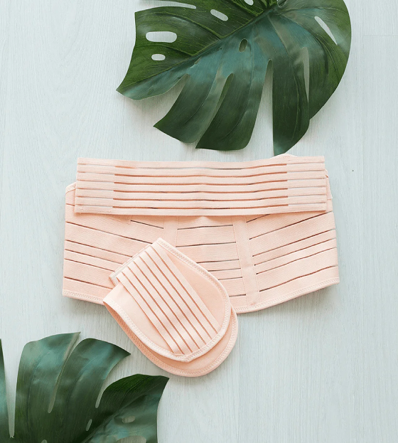 Komplet: bandáž, kalhotky a podprsenka